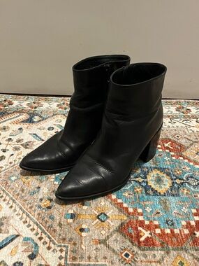 Black Leather Pointed-Toe Ankle Boots - Women